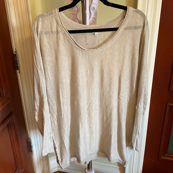 Long sleeve shirt